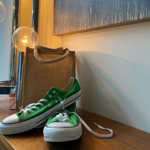 New Green Converse low top men’s size 11